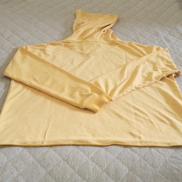 C&C California🌴"Chasing🏃Adventures🧗" Hoodie - Picture 11 of 15